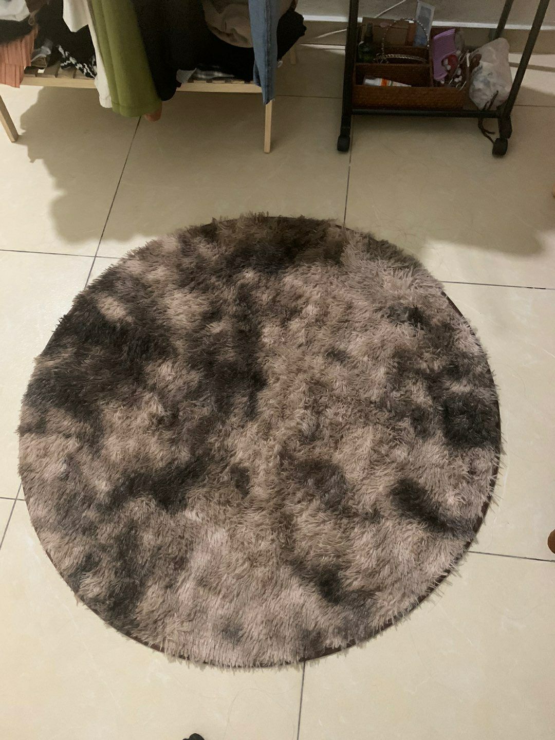 shop bọc hàng cẩn thận, giao nhanh, thảm khá dày, lông mềm, giao đúng mẫu mô tả