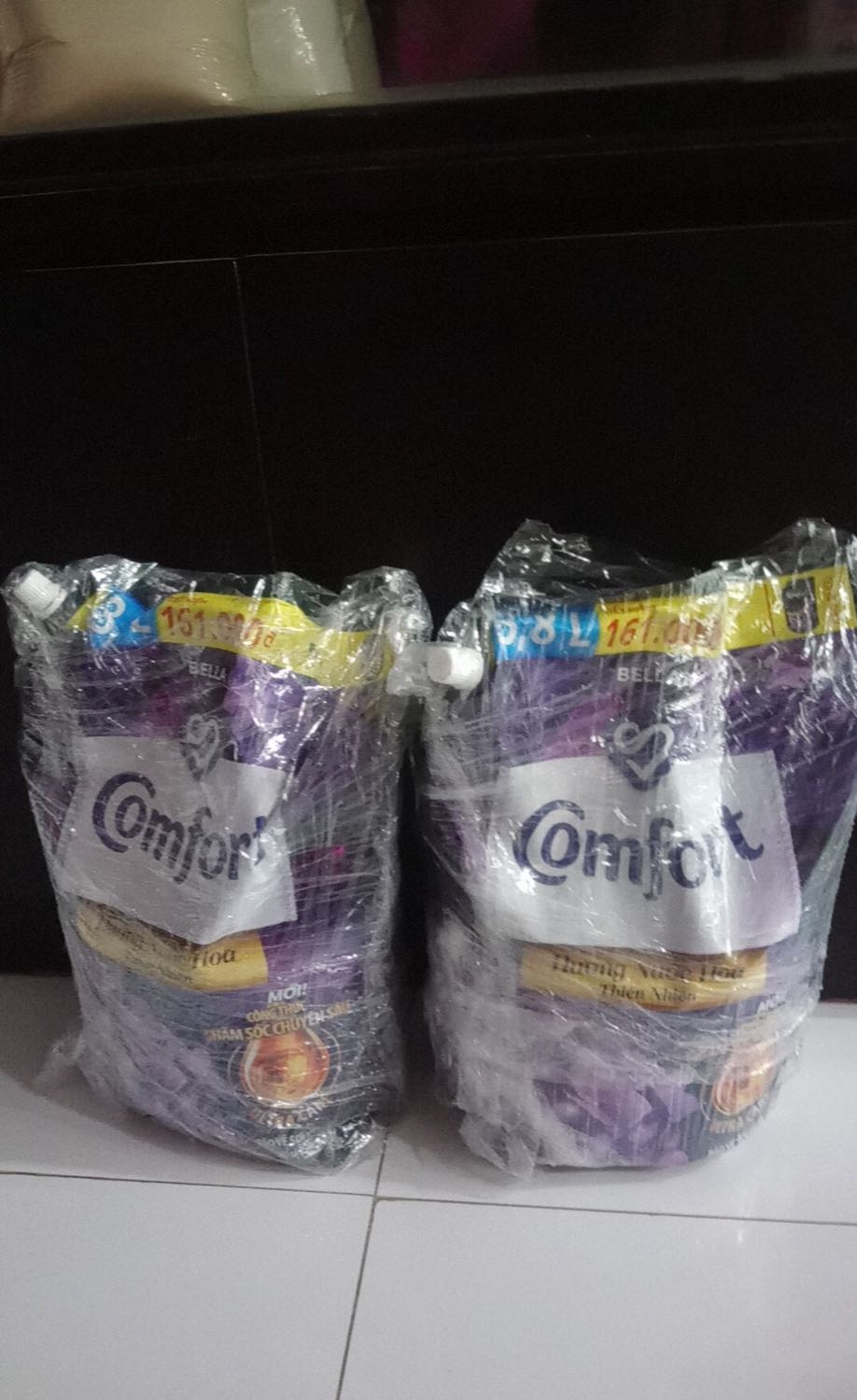 Tôi đặt 5 gói cổmt & đã trả tiền đầy đủ cho 5 gói đó. Tôi đã đợi hơn cả tuần mới nhận đc hàng. Tuy nhiên lại thiếu hàng. Tôi chỉ nhận đc 2 gói và khi khiếu nại lên CSKH, bên tiki ko hề giải quyết cho tôi. Tiki *** giao thiếu hàng. CSKH thì trả lời như 1 cái máy. Dạo này dịch vụ tiki quá tệ.