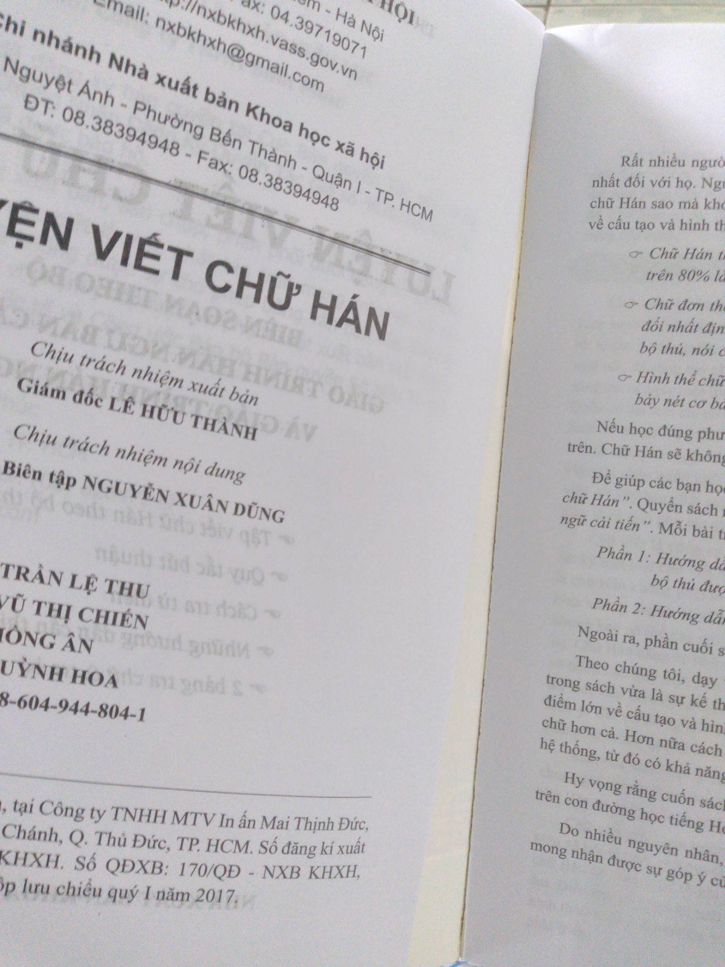 keo k dính lắm. bị sứt