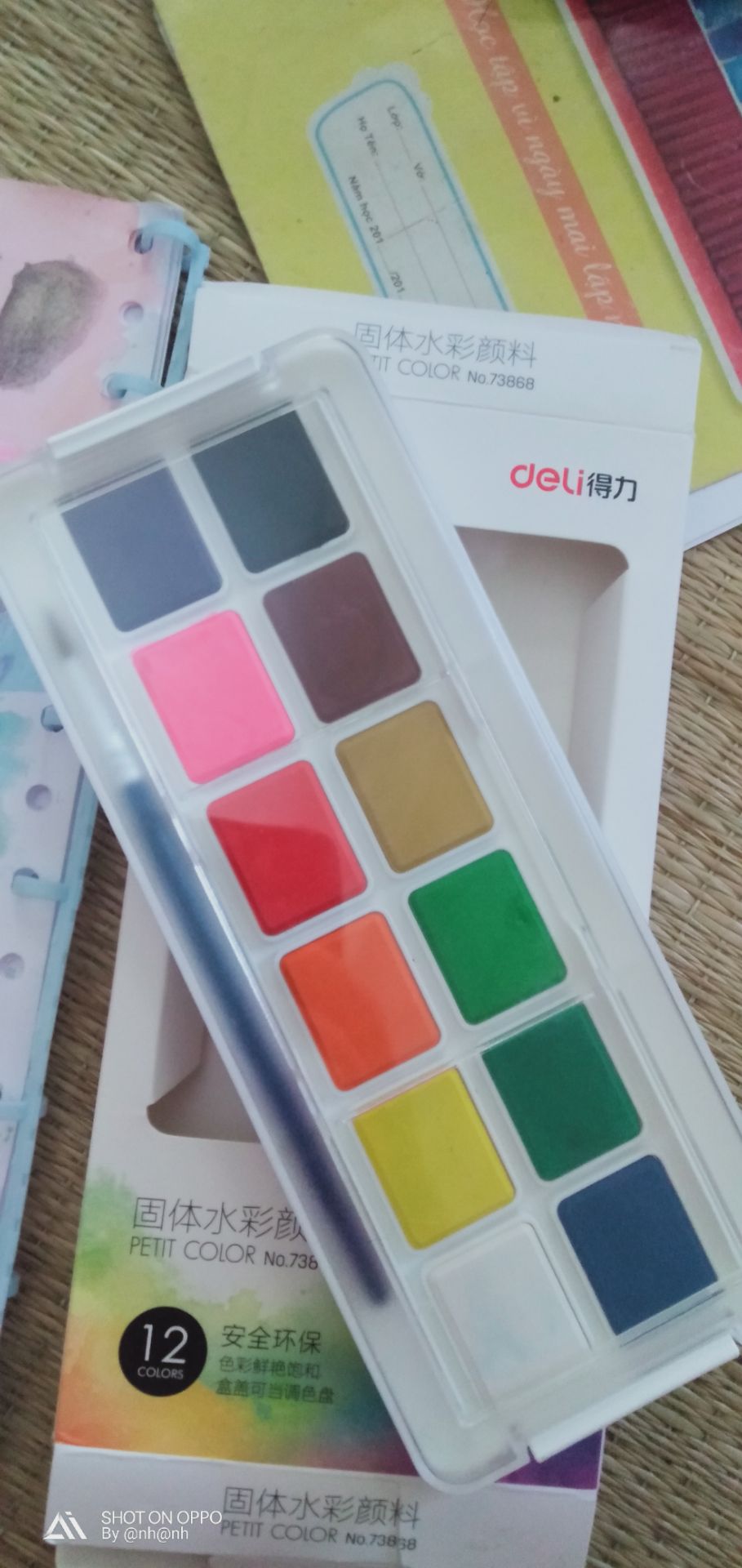 dịch này nhưng tiki vẫn giao hàng nhanh hơn những sàn khác. sản phẩm mua về dùng thử thấy khá ok, hơi bột mọi người ạ. nói chung là ổn áp.