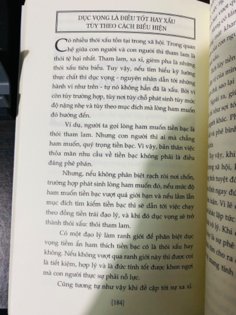 Sách triết lý, không có bookmark đi kèm Sách triết lý, không có bookmark đi kèm