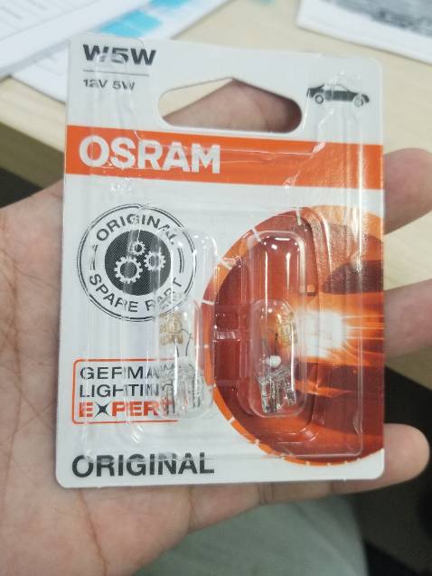 Gói hàng cẩn thận, bóng sáng