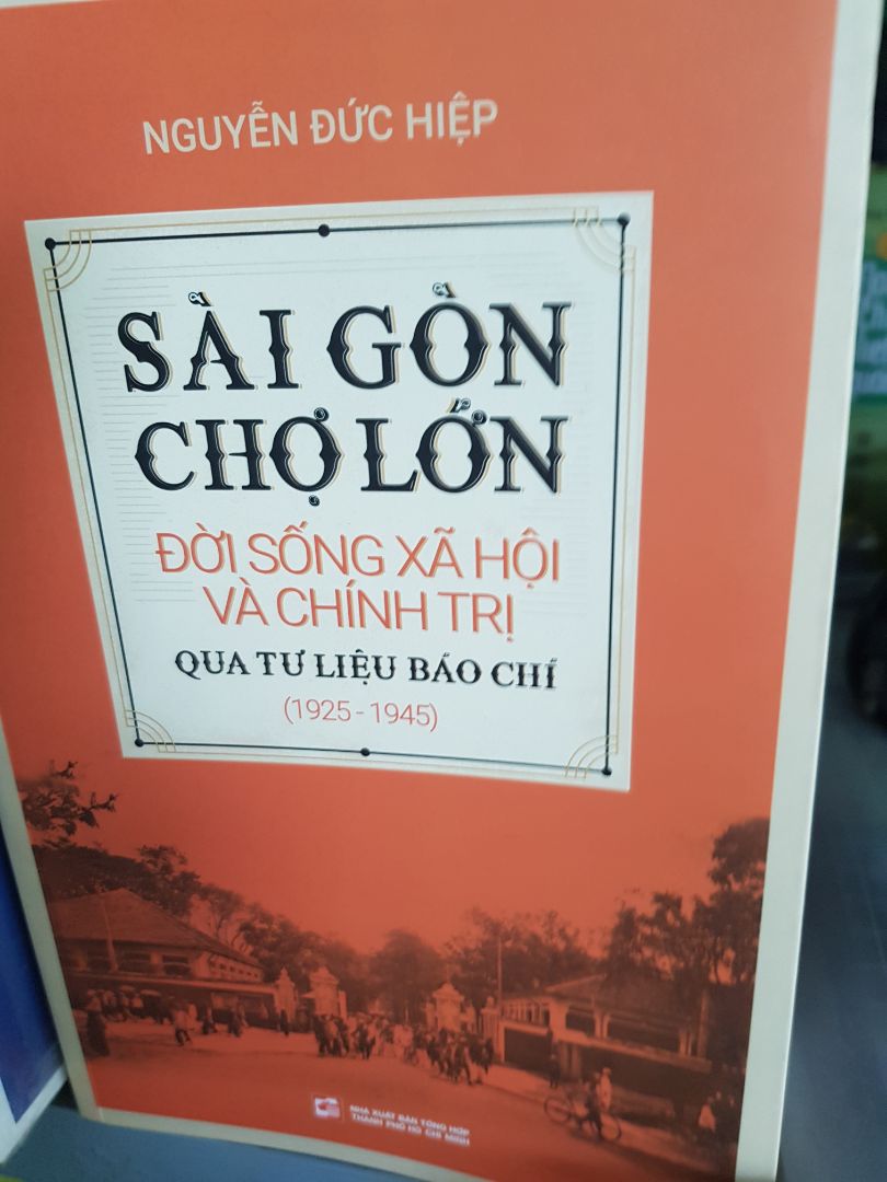 nhiều tư liệu cũ nhưng rát quý nhiều tư liệu cũ nhưng rát quý