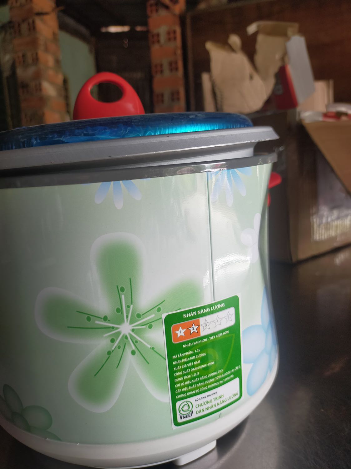 Nồi giao bị móp hết trơn.
Và để bị hở lên nó k khớp