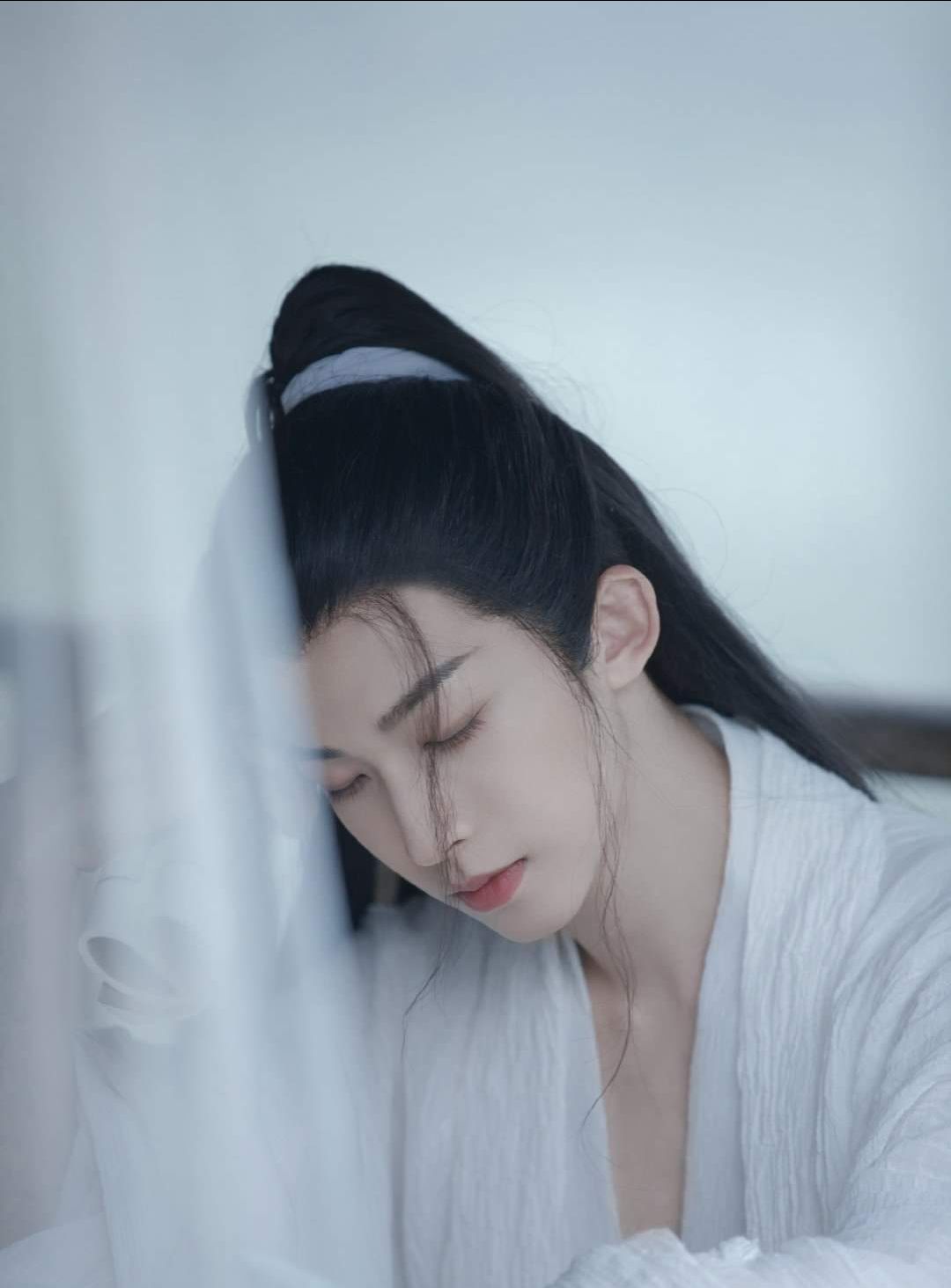 hình ảnh mang tính chất nhận xu nhưng mà gội thích vô cùng mùi thơm dễ chịu mỗi tội chai bé quá. có chai 1l thì tiện quá