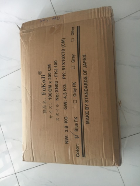 Nệm êm, mát, không qá nặng đối với nữ.
Lần tới sẽ mua loại max 1m8 hì.
Giao hàng siu nhanh, chuyên nghiệp, shipper thân thiện.
À mua nệm và nhớ mua thêm tấm bọc nệm nha cho đỡ dơ và dễ vệ sinh.