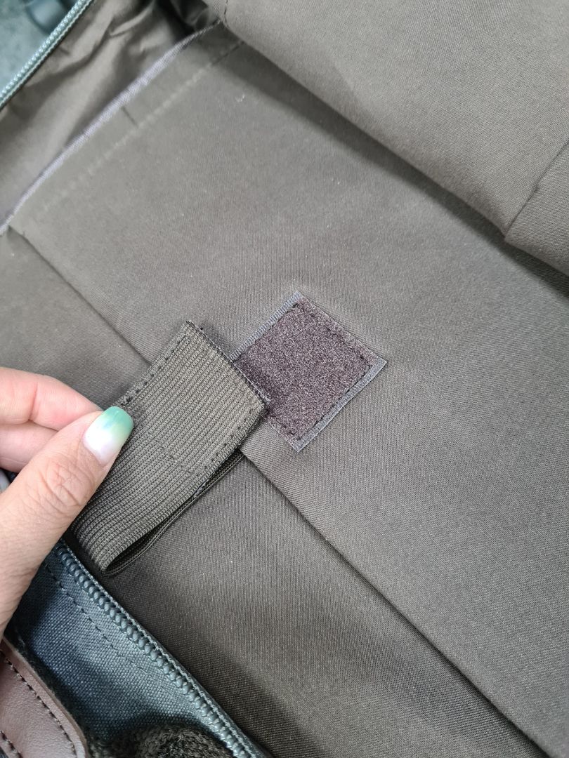 hàng may bị lệch, ko ngay. đường may xấu. thất vọng với mức giá 430k. yêu cầu trả lại hàng