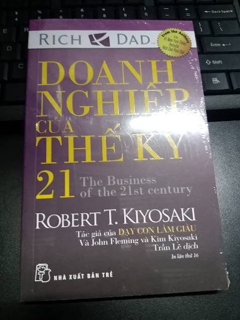 Những đánh giá của tôi:
1. Sách trọn vẹn lành lặn.
2. Sách được bọc và đóng gói rất là chắc chắn và đẹp.
3. Sách về sớm hơn với dự kiến rất là tuyệt vời.
Xin cảm ơn Tiki cảm ơn nhà bán sách rất là tuyệt vời sẽ tiếp tục ủng hộ nhà sách cũng như là TIKI ạ.......