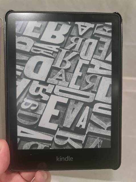 Rất tuyệt. Có điều nếu dùng cả bao thì hơi to, cầm 1 tay đọc sẽ bị mỏi.
Hình ảnh sắc nét, góc nhìn rộng. Dark mode rất tuyệt. Rất tuyệt. Có điều nếu dùng cả bao thì hơi to, cầm 1 tay đọc sẽ bị mỏi.
Hình ảnh sắc nét, góc nhìn rộng. Dark mode rất tuyệt.