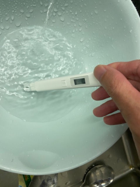 tem mác đầy đủ
lắp đặt dễ dàng
xả nước đầu hơi lâu, đen xì
tds trước khi thay = 10, sau khi thay > 20
vị nước chưa cảm nhận đc sự khác biệt
dùng 1 thời gian xem tn