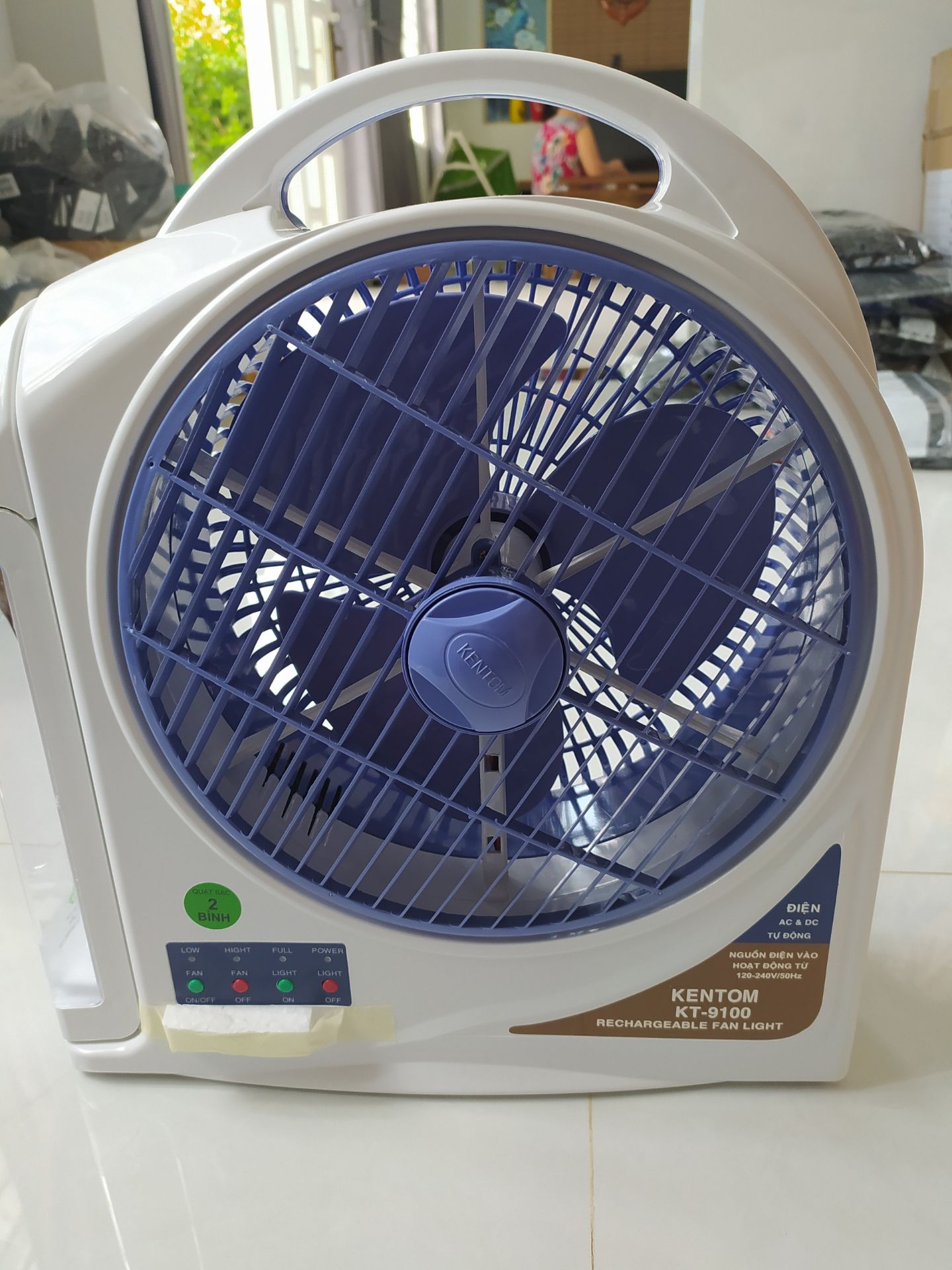 sản phẩm ok, giao hàng nhanh, tiki đóng gói kỹ, chưa dùng hết bình nên chưa biết dùng đc bao lâu