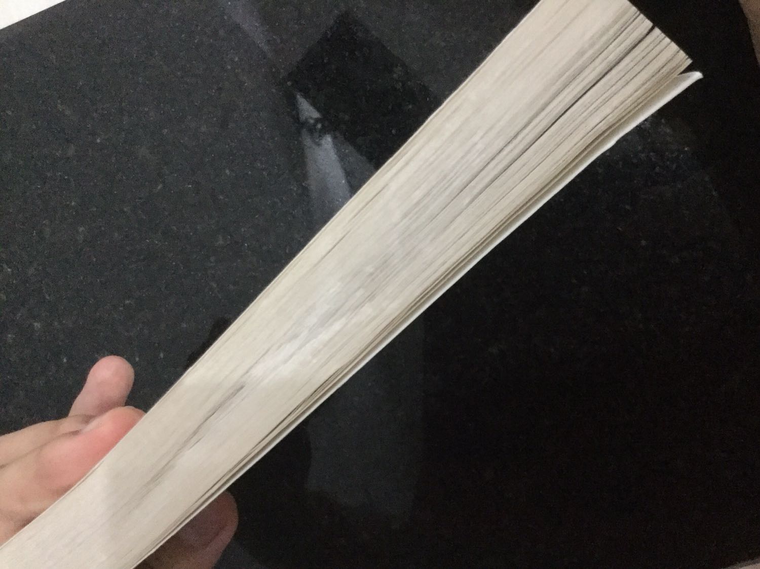 Sách cũ và bị lỗi. Hi vọng tiki sẽ cải thiện.