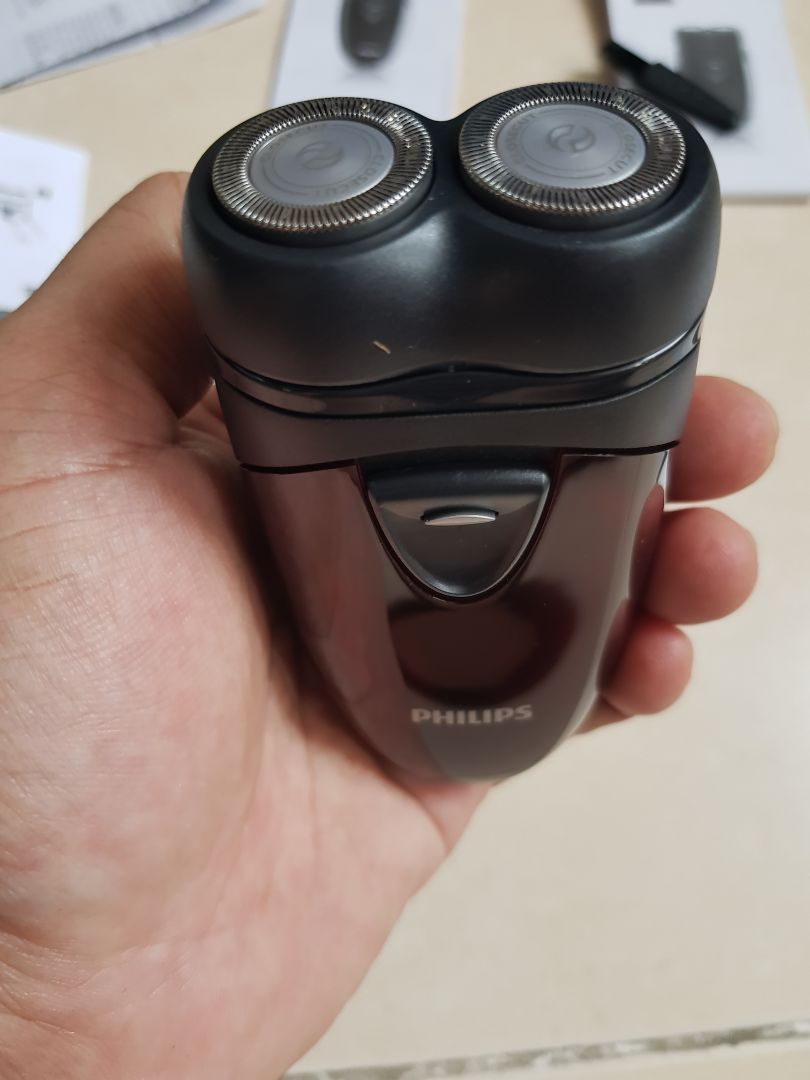 Máy đẹp, nhỏ gọn, pin rời nên khi nào cần dùng thì gắn pin vào thôi. Máy chạy êm, đã đi thử vài đường trên tay và thấy ổn.