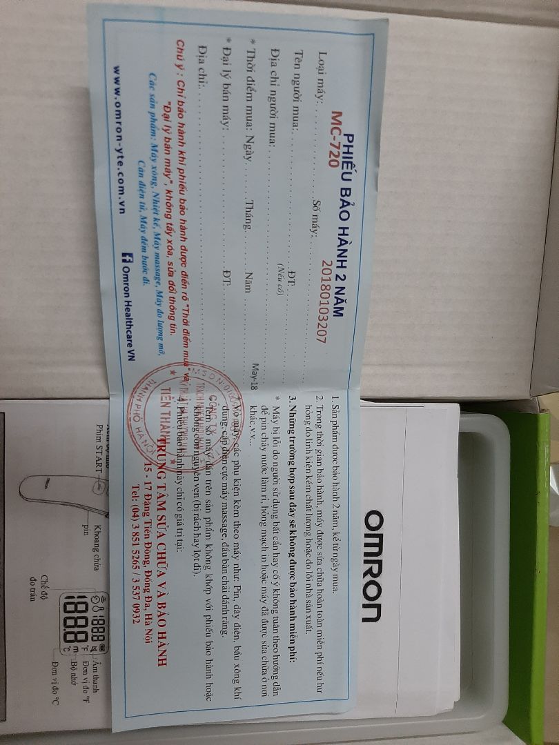 Máy được quảng cáo bảo hành 5 năm nhưng phiếu bảo hành lại ghi 2 năm và máy sản xuất 2018. Khi về tình trạng máy đã tháo băng cách điện pin, đo nhiệt độ tráng không được, luôn báo lỗi ' Lo "