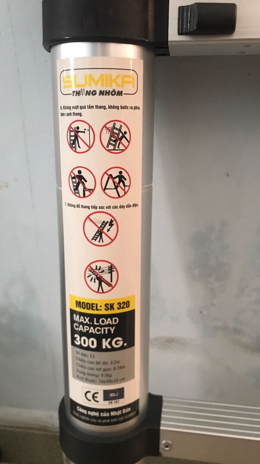 Chất lượng tốt như mong đợi. Chèo lên chèo cuống bét nhè nhưng chưa thấy thang có vấn đề gì cả. Lần đầu leo lên thì cảm giác hơi xoắn một tí, nhưng lên xuống vai lần quen rồi thì lên xuống như bay. Ổn định .