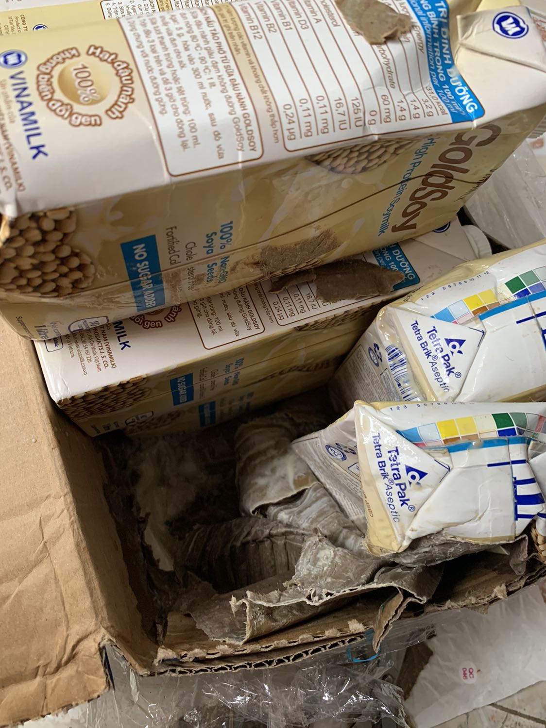 Mình muốn được trả gấp vì hộp bị bể, mùi rất hôi, đơn hàng giao ngày 19/10/2020