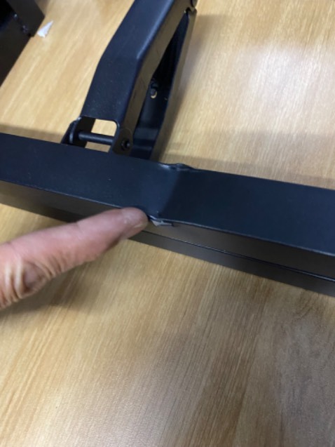 Do trong lúc vận chuyển bị va đập nên mình hiện muốn yêu cầu đổi trả sản phẩm mới