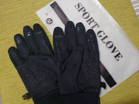 Ổn áp lắm nhé, đeo vừa vặn, ôm tay, đã *** kháng nước rất chuẩn. Ưng lắm