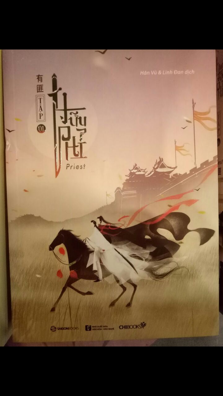 tiki đóng gói hàng cẩn thận, sản phẩm đến tay an toàn :)). sách siêu đẹp, siêu mới. lúc mở hộp thì bộ sách khổ nhỏ hơn mình nghĩ 1 tí, nhưng mà giấy với tổng thể thì không đẹp không chê, nói tóm lại là OK ?