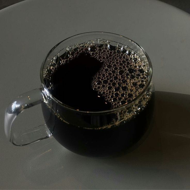 đóng gói đẹp tinh giản mang khá êm chân và giao hàng rất là nhanh lun 🙆‍♂️