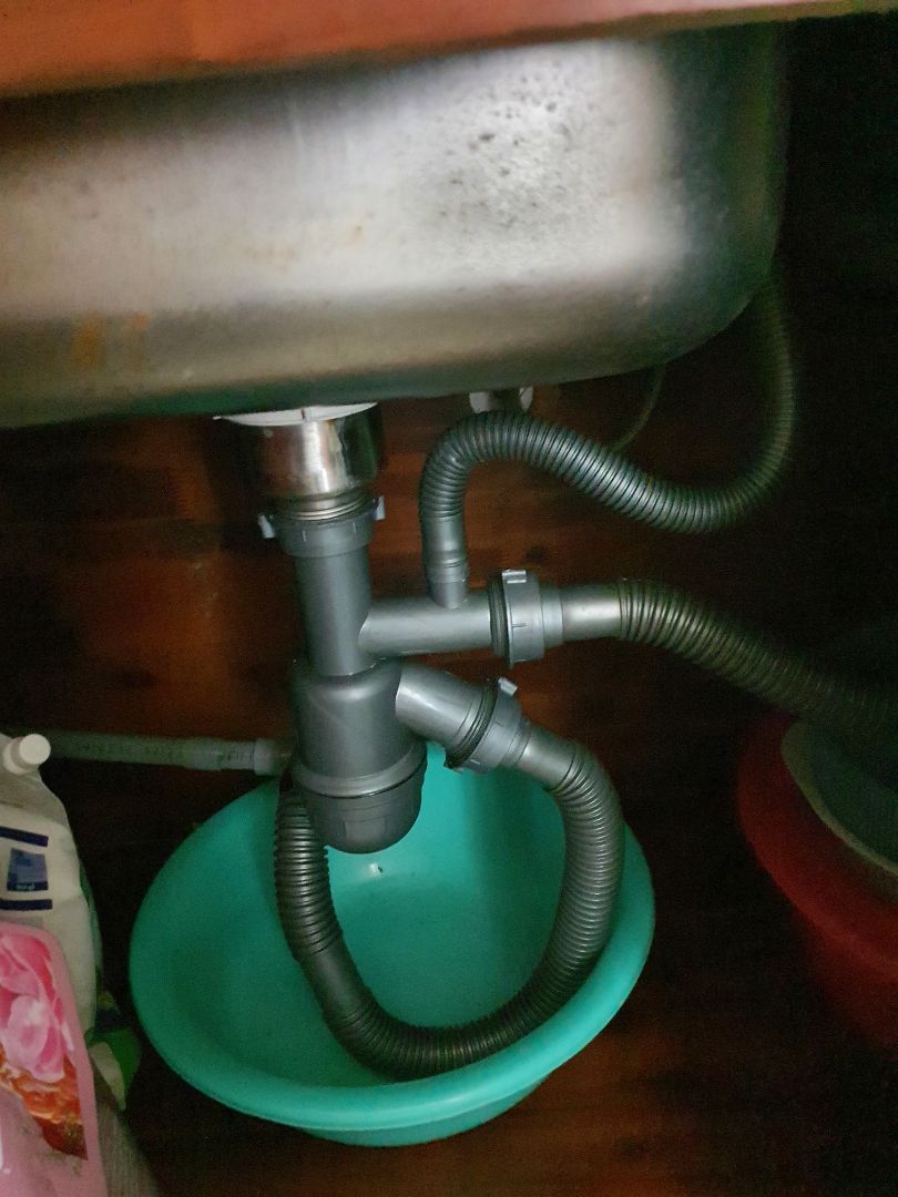 giao hàng nhanh, đóng gói rất kĩ càng luôn, lắp đặt dễ, tiện lợi. Nhưng lồng đựng thức ăn thừa hơi ngắn, nếu nhà nào cần dài thì có thể mua thêm. giá khá ok