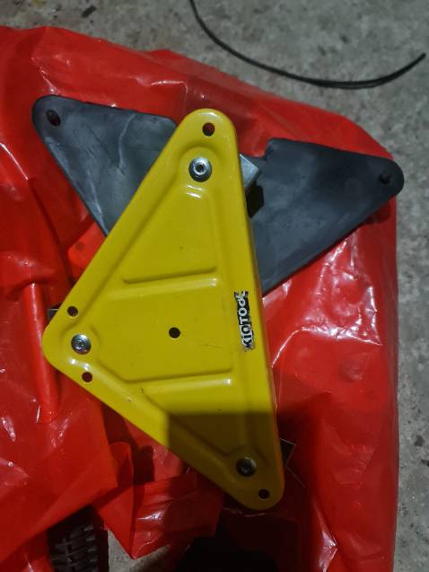 Hàng dùng tạm được. Phù hợp đêt di chuyển những đồ nhẹ hơn 100kg trên nền phẳng