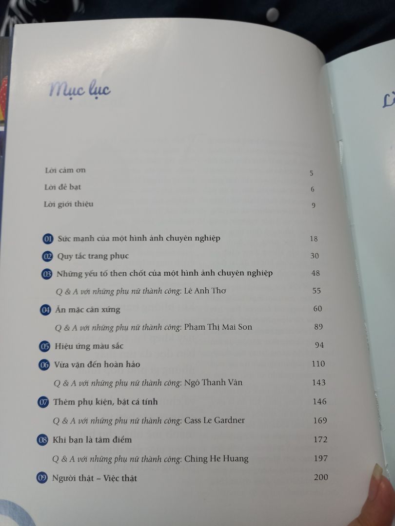 áp dụng cho môi trường công sở hoặc làm việc chuyên nghiệp rất hợp lý.