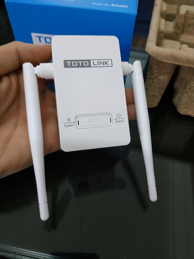 Sản phẩm quá tệ, trước đây đã mua tiki rất nhiều lần, lần đầu tiên mua hàng trên tiki mà thất vọng như vậy. Sản phẩm lỗi không sử dụng được. Mở hộp ra cài đặt sử dụng được đúng 2 ngày là lỗi không xác nhận được địa chỉ IP. Tìm trên mạng và các diễn đàn TOTOlink xem thử mọi cách như Reset rồi cài đặt lại, rút ra cắm lại, update các kiểu cũng không được. Đưa đi nhà khác kết nối router khác cũng không được. Vĩnh biệt TOTOLINK. Vô cùng thất vọng, coi như mất 223k oan uổng.