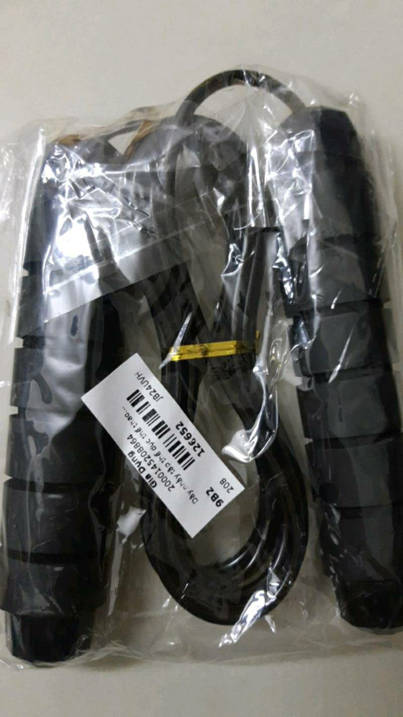 Shop giao nhanh. dây nhìn bền, nhảy cũng rất thích, chắn chắn, căn chỉnh đưocj dây, ng lớn hay bé đều nhảy đc. rất tiện