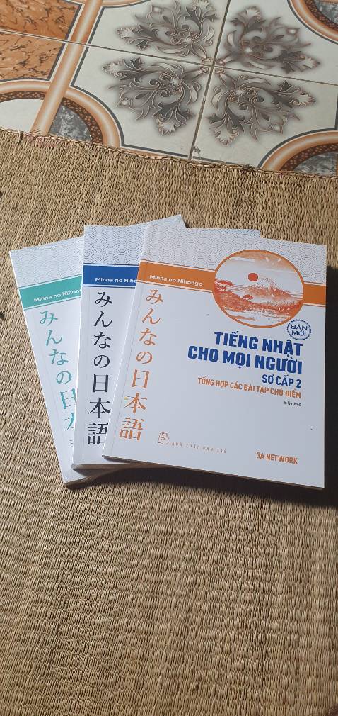 Đóng gói cẩn thận, chất lượng sách tốt, giao hàng đúng hẹn. Five stars