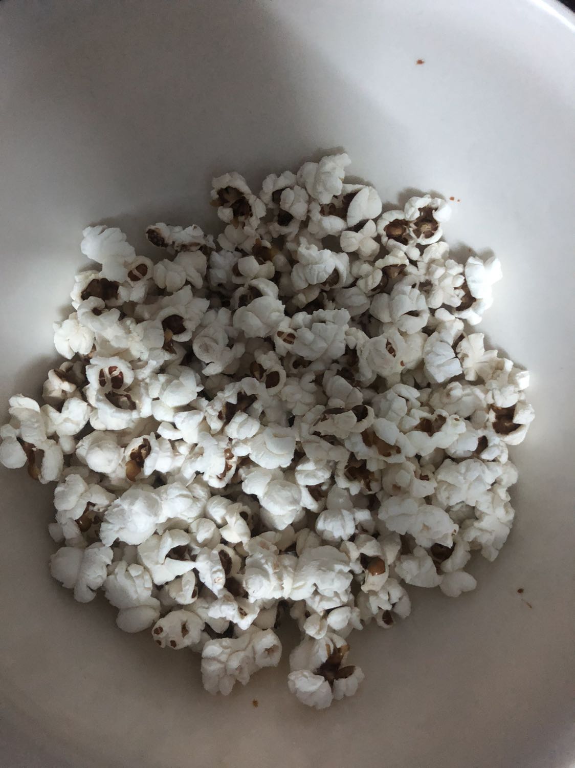 Đặt mua bắp nấm nhưng khi nấu cho nổ ra là bắp thường, bắp nổ tầm 80% còn lại hột k nổ được