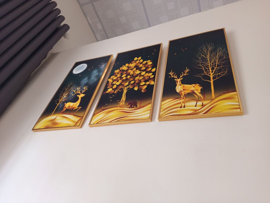 Tranh đẹp. Do mình chụp xấu ấy. Ưng lắm!