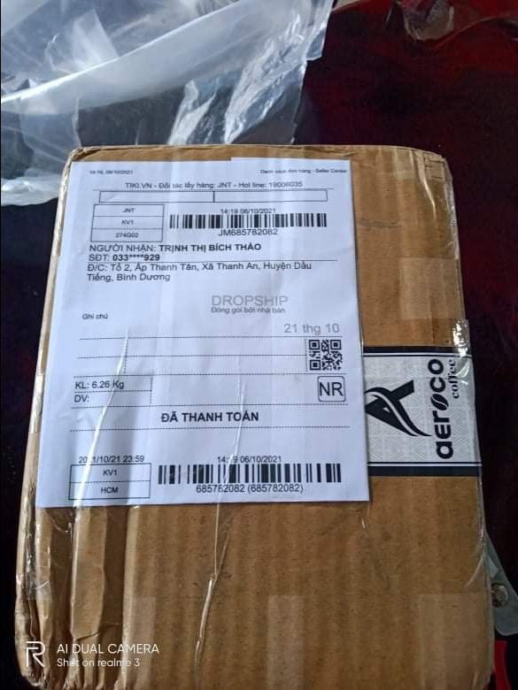 mình mua ngay đợt khuyến mãi của shop nên được tặng thêm cafe a8. Cafe thơm, shop đóng gói cẩn thận, mình đặt uống thử ưng cái bụng nên mới đặt gửi tặng cho mẹ nữa 😆😆