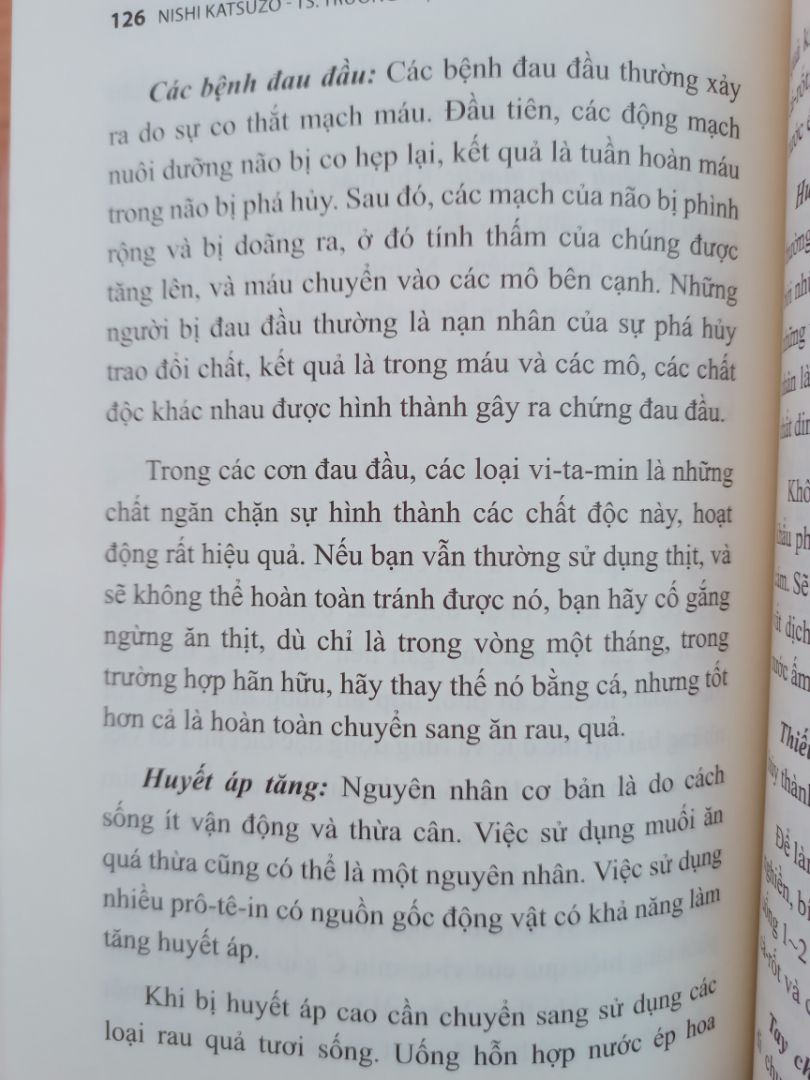 BỮA ĂN CHÍNH
- Rau: 
Sà lát, cải bắp, cải bẹ dún, cải bẹ xanh, cải tím, cải bó xôi, cải xoăn, cải thìa, cải ngọt, súp lơ, rau muống, rau dền, rau trai, đọt lang, rau đắng, rau nhút, rau má, ngò, diếp cá, rau thơm, cần tây, mồng tơi, nấm, măng tây, sầu đâu,...

- Củ: 
Cà rốt, củ cải đỏ, củ cải trắng, củ cải đường, khoai tây, khoai lang, sắn, khoai ngọt, củ sen, củ hủ dừa, tỏi, gừng, hành tây, kiệu,...

-Quả: 
Dưa leo, cà chua, khóm, dưa hấu, bí ngô, bí đao, bầu, mướp, chuối, ớt xanh, ớt chuông, cà tím, cà pháo, đậu bắp, đậu đũa, đậu que, xương rồng, bắp,...

- Đậu, hạt:
Xanh, trắng, nành, Hà Lan, kiều mạch, lạc, sen, nho khô,...

- Động vật: các loại cá, mực, tôm, trứng (chỉ ăn tỉ lệ 1/4 so với rau củ và k chế biến gia vị, ưu tiên luộc, k ăn mỗi ngày)