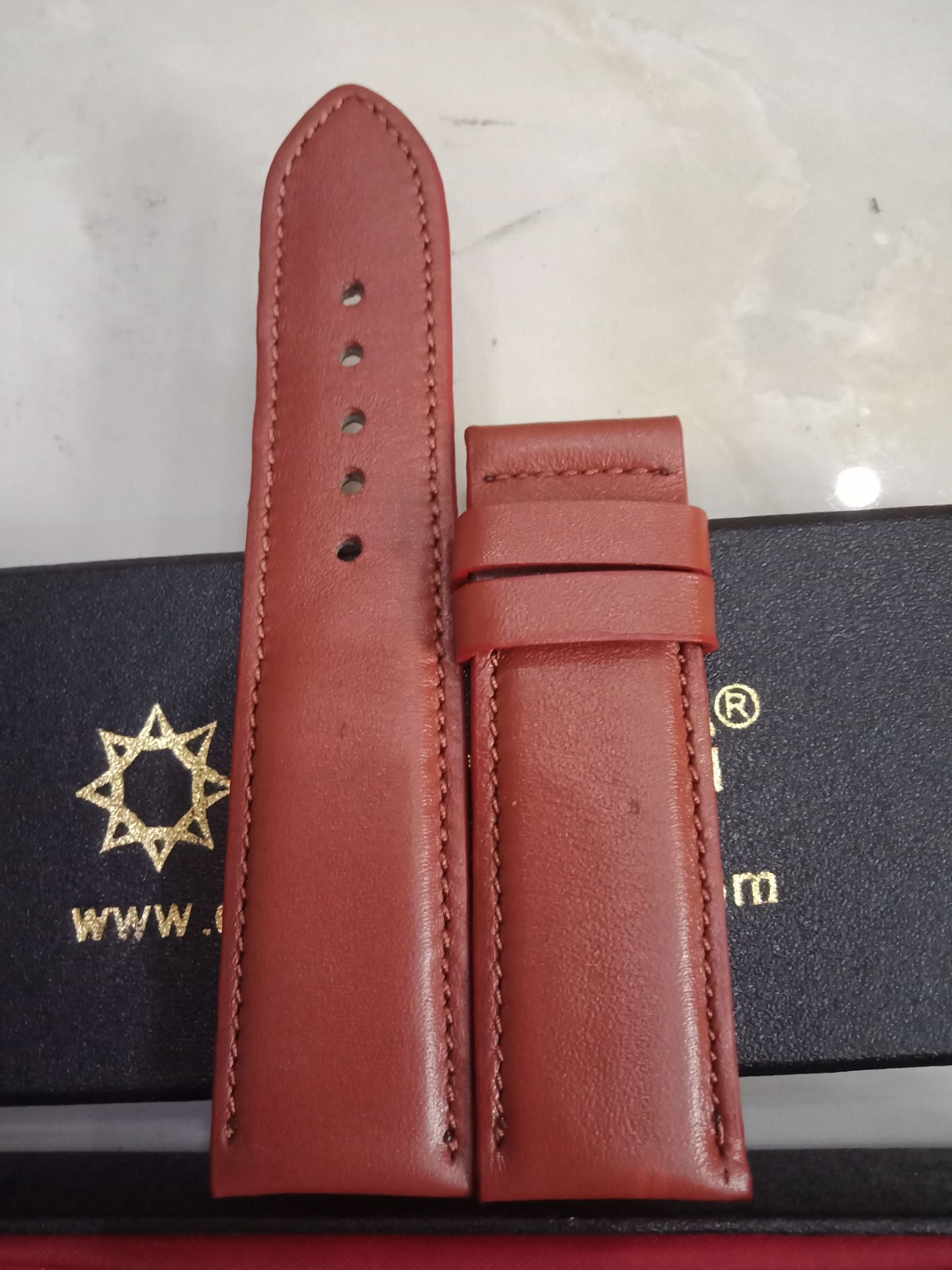 Giao đúng size, size chuẩn, da thật