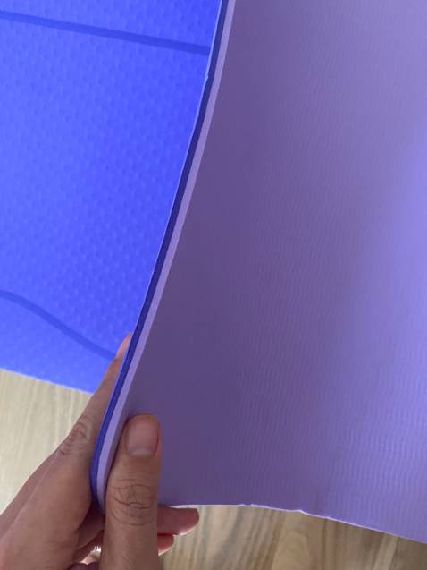 * Bản to và rộng nên nằm thoải mái,  chống đẩy tay cũng thoải mái. 
*Giao hàng siêu siêu nhanh, vượt cả lịch dự kiến, nên nhận hàng ko bị quên haha!nhiều lần đặt xong, giao chậm quá chả nhớ là đặt gì?!!
*chất liệu 2 lớp nên dày và đàn hồi, không bị lõm như các loại ngoài thị trường.
- Có nhiều màu sắc chọn lựa, mình thì chọn màu này vì thích màu này và nó sạch sẽ
- Nhìn chung bằng đấy thứ mình rất tâm đắc, thời gian thì giao hàng cũng nhanh nên hôm nay mới ngồi review cho anh chị em được!!! Tìm hiểu ra bên DoDoDios này chuyên bán hàng thể thao rất chất lượng đấy chứ!!!
Cho bên này 5*, tiếp tục phát huy * Bản to và rộng nên nằm thoải mái,  chống đẩy tay cũng thoải mái. 
*Giao hàng siêu siêu nhanh, vượt cả lịch dự kiến, nên nhận hàng ko bị quên haha!nhiều lần đặt xong, giao chậm quá chả nhớ là đặt gì?!!
*chất liệu 2 lớp nên dày và đàn hồi, không bị lõm như các loại ngoài thị trường.
- Có nhiều màu sắc chọn lựa, mình thì chọn màu này vì thích màu này và nó sạch sẽ
- Nhìn chung bằng đấy thứ mình rất tâm đắc, thời gian thì giao hàng cũng nhanh nên hôm nay mới ngồi review cho anh chị em được!!! Tìm hiểu ra bên DoDoDios này chuyên bán hàng thể thao rất chất lượng đấy chứ!!!
Cho bên này 5*, tiếp tục phát huy