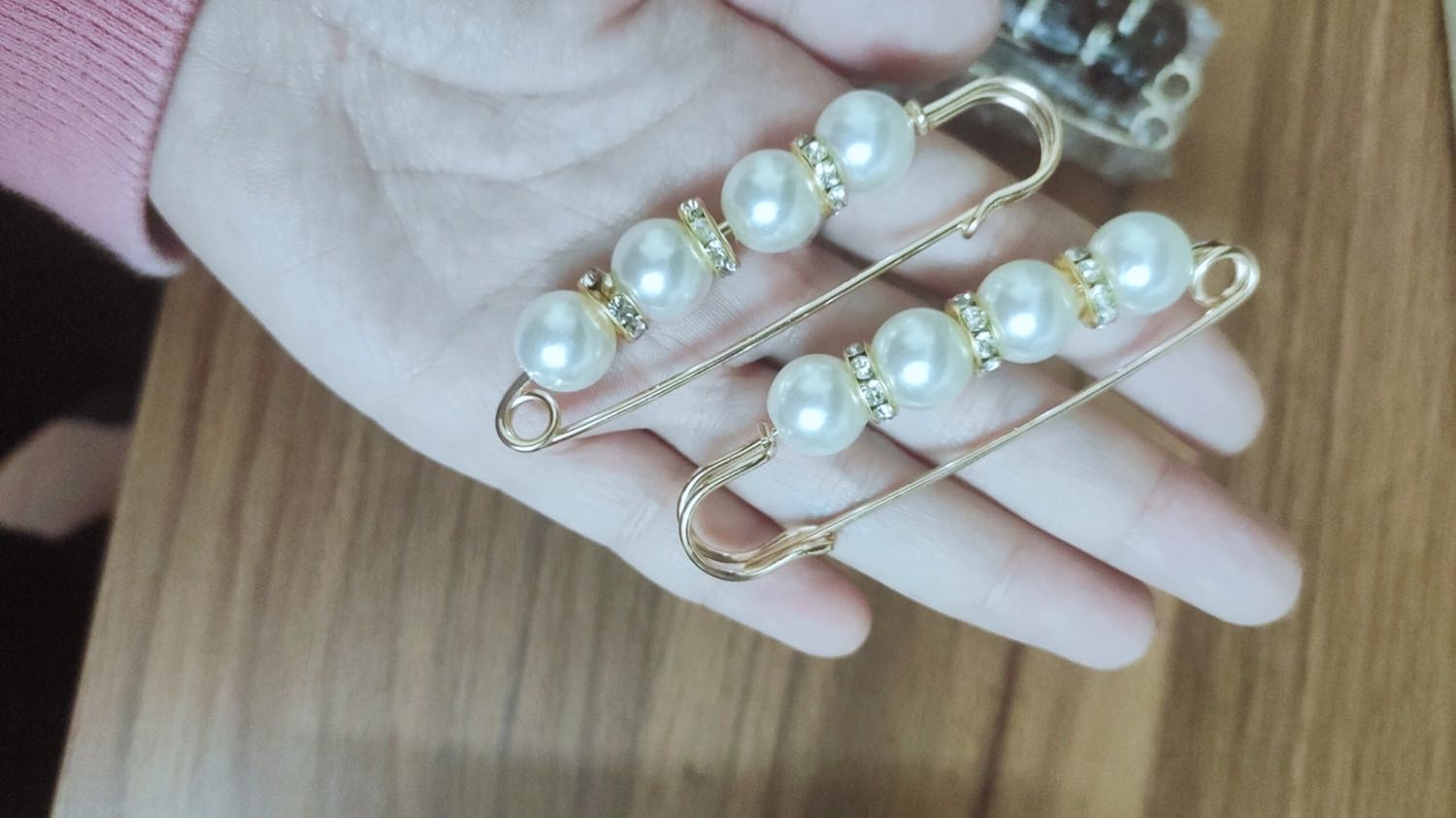 Sản phẩm đúng như mô tả chắc chắn khuy cài khá dễ dàng. Dùng chiết eo nhìn đẹp. Chủ shop tư vấn nhiệt tình