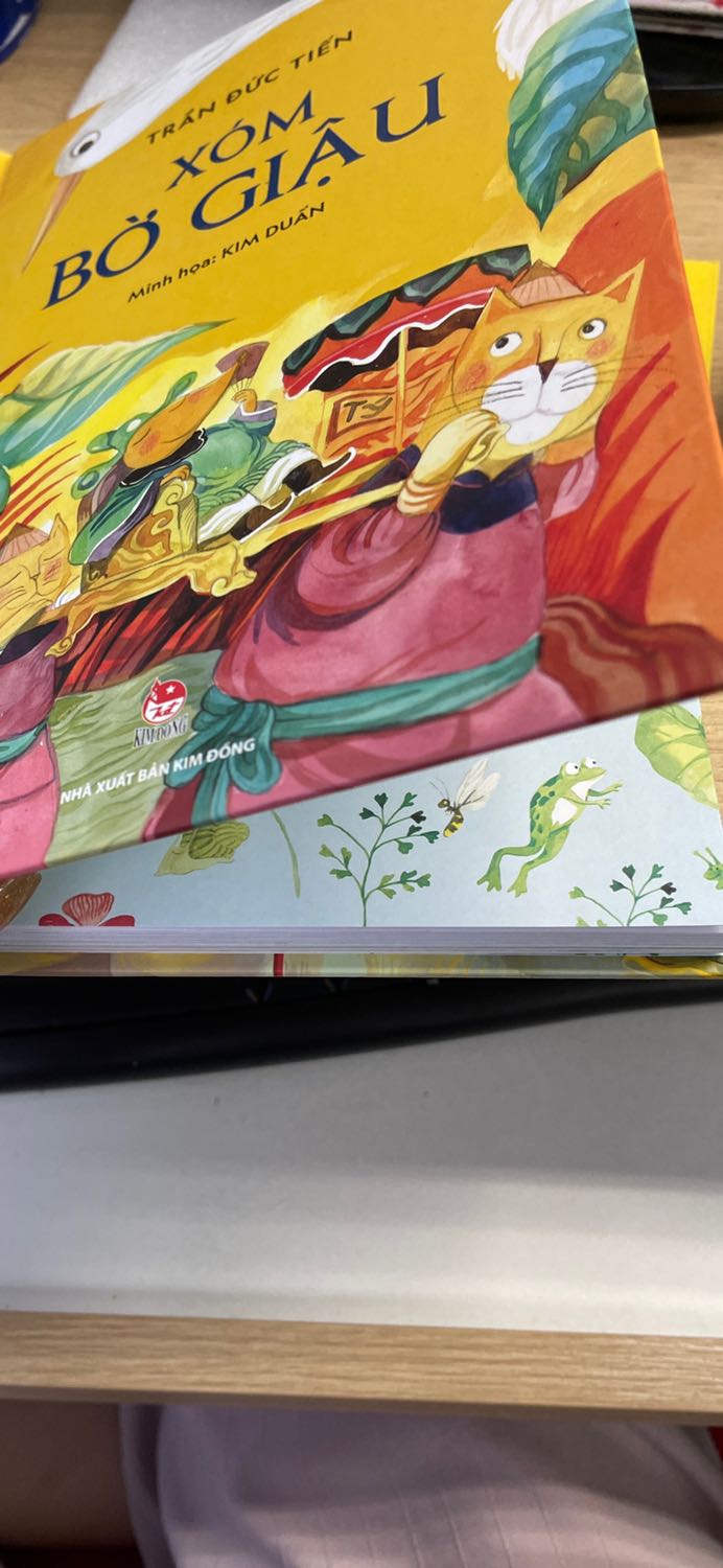 Sách đẹp lắm lun.