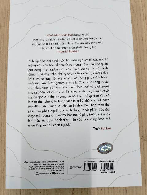 Trích đoạn sách Lời bạt- Hành trình Nhân Loại.
"Mấu chốt cho sự tiến bộ của loài người là gì?
Tại sao tiêu chuẩn sống trên thế giới lại bất bình đẳng?
Làm sao để tất cả con người có thể cùng phát triển và tồn tại?"
"Kể từ lần đầu tiên loài người biết làm ra những công cụ cắt bằng đá, tiến bộ công nghệ đã thúc đẩy sự phát triển và thích nghi của con người với môi trường không ngừng thay đổi"
Nhận sách này trưa nay ngày ***. Hành Trình Nhân Loại- Nguồn gốc của thịnh vượng và bất bình đẳng- Oded Galor. 
Đã từng đọc sách cùng chủ đề như sách đang đọc và đã đọc mục sách: 1, 3, 5, 9, 10, 11.