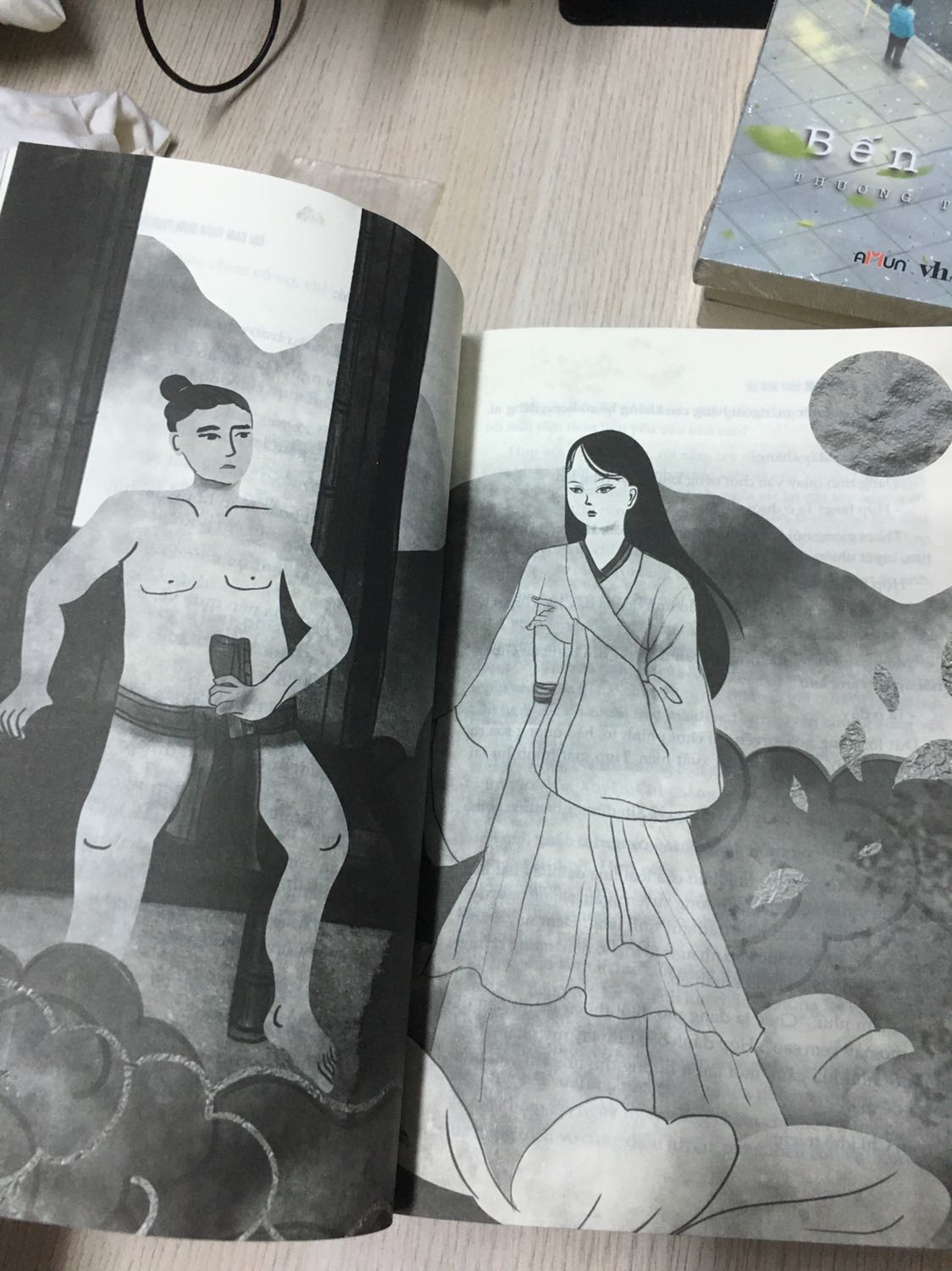 Những câu chuyện kỳ bí của nước Nam, rất đáng đọc, sách đẹp.