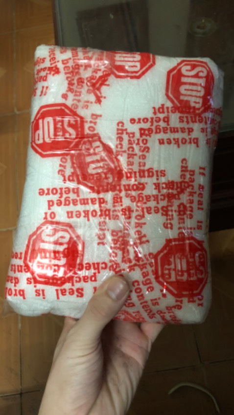 Giao hàng nhanh. Sách đẹp