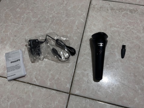 Lưỡi dao êm, sát. Sử dụng dể dàng