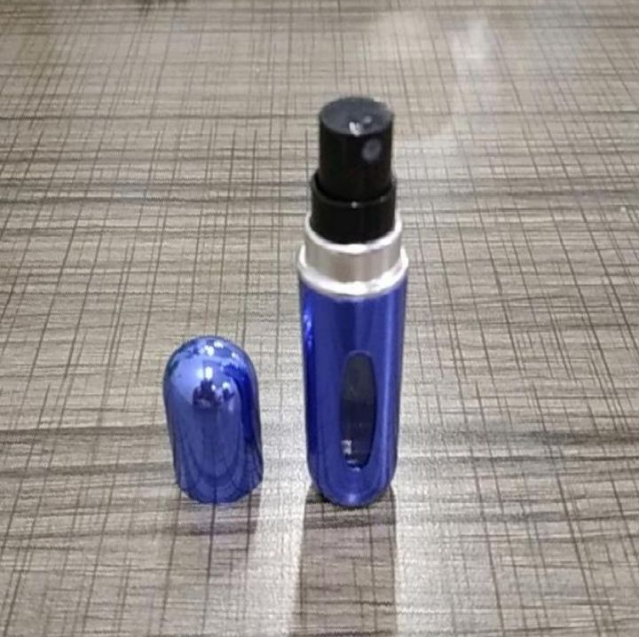 rất ưng ý,chai nhỏ nhỏ, xinh xăn dễ mang theo khi đi học,đi chơi với bạn bè,dễ chiết,mầu thì phải nói quá xịn xò số với giá.😍😍😍