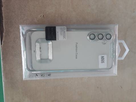 Giao hàng không đúng như Quảng cáo. Nói là trong suốt là chỉ có 1 loại nhựa dẻo. Mà lại giao loại có viền tùm lum