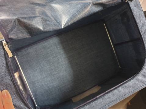 vải dày dặn, khung nhìn vậy chứ rất cứng cáp luôn