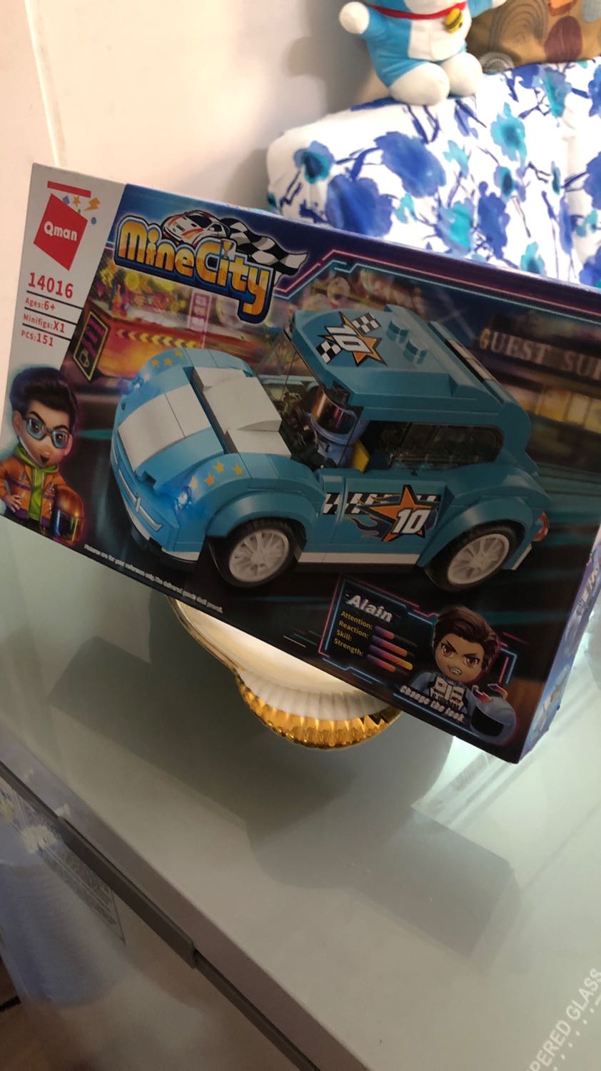 Hài lòng. Hài lòng.