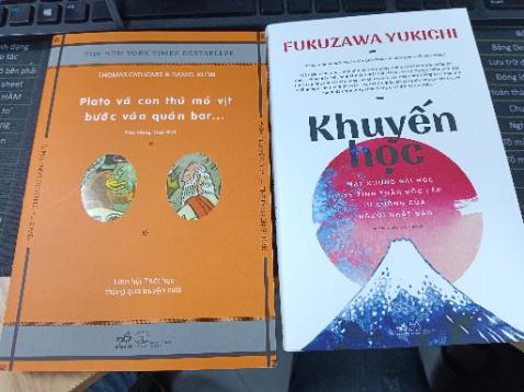 Đặt book care mà không có, gáy sách bị trờn.