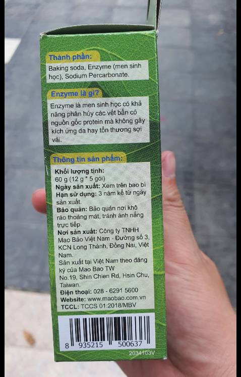 Cái áo trắng ra màu vàng cam sau khi ngâm 1 đêm cảm thấy trắng rõ rệt. Giặt lại bình thường sau khi sử dụng
