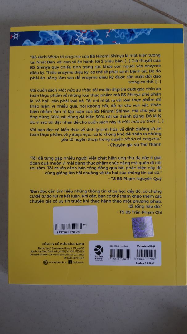 Cám ơn tác giả Vũ Thế Thành đã chia sẻ một góc  nhìn khác về bộ sách " Nhân tố enzyme" của Bs. Hiromi Shinya, giúp người đọc có cái nhìn khách quan hơn về enzyme, không bị huyễn hoặc, cuồng thực phẩm chức năng một cách thái quá!