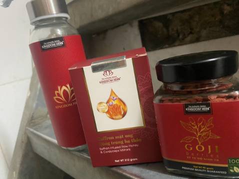 Shop đóng gói cẩn thận từng sản phẩm.
Đủ hàng trên đơn.
Trả lời tin nhắn nhanh.
Hình thức đẹp mắt, nhìn sang.